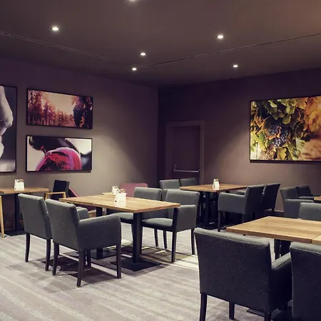 Mercure Centrum Hotel 3*